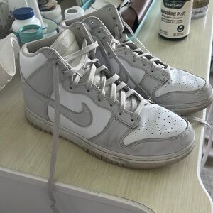 Ghost Nike Dunks women’s 9.5 good condition